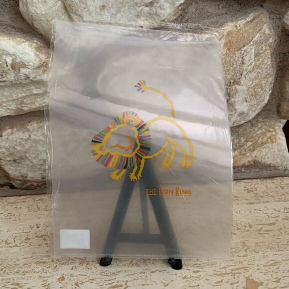 Vintage Disney’s the Lion King on broadway souvenir folders set of 2 - Picture 6 of 12